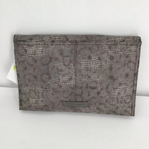 BCBG Generation Faux Reptile Print Evening Bag Clutch Gray/Taupe NWT - Picture 2 of 13